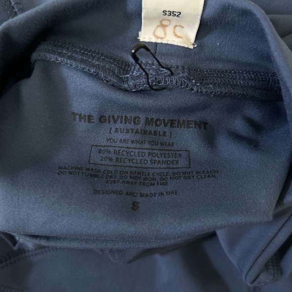 The Giving Movement Softskin100 Lot 2 Bodysuit Women’s Small EUC Sustainable - Picture 9 of 13